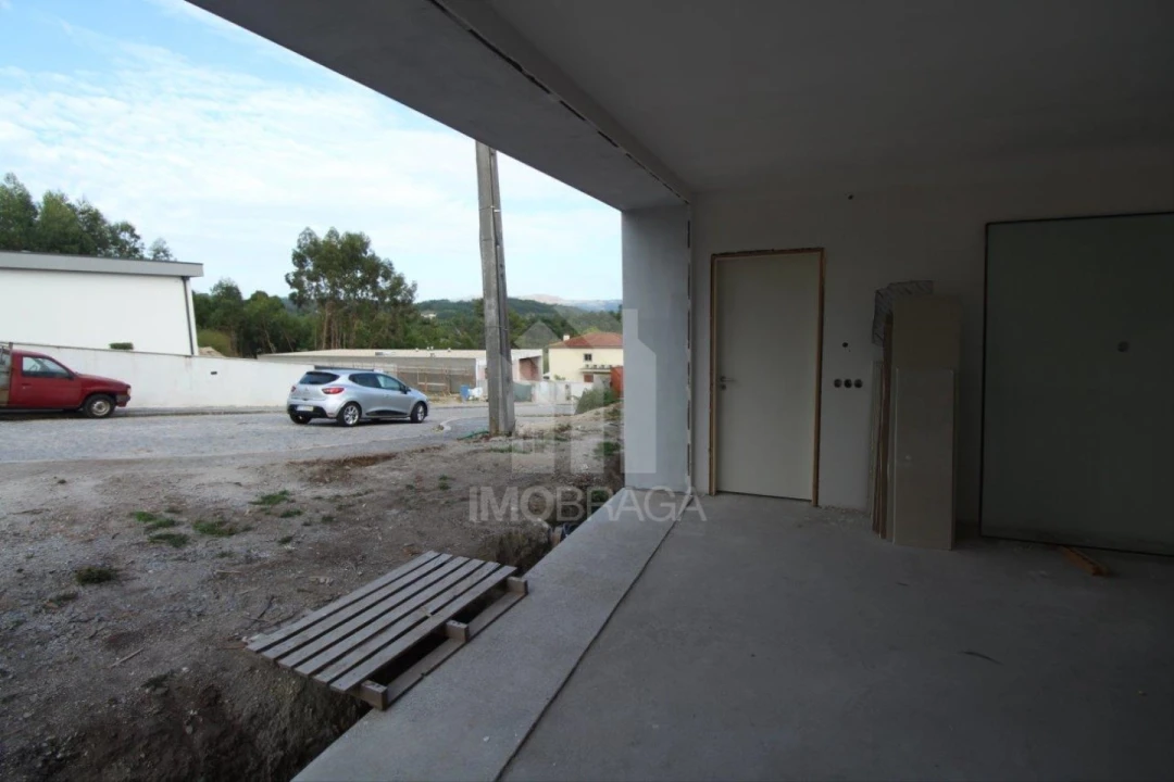 Moradia T3 para Venda em Rendufinho Foto 32