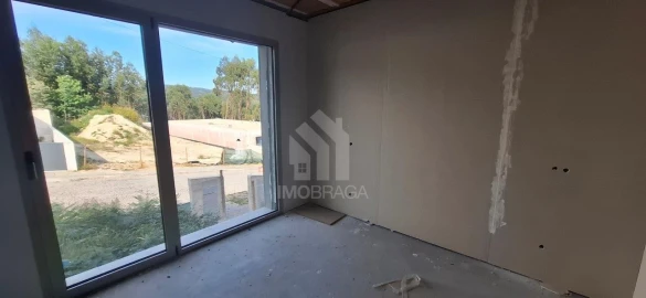 Moradia T3 para Venda em Rendufinho
