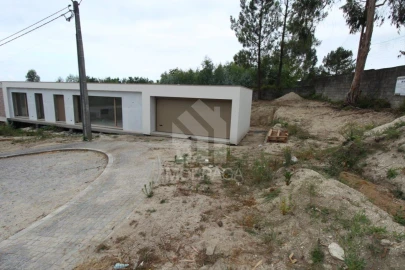 Moradia T3 para Venda em Rendufinho