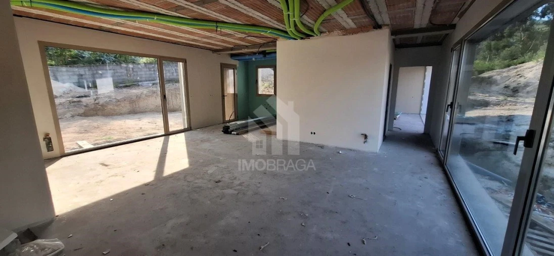 Moradia T3 para Venda em Rendufinho Foto 21