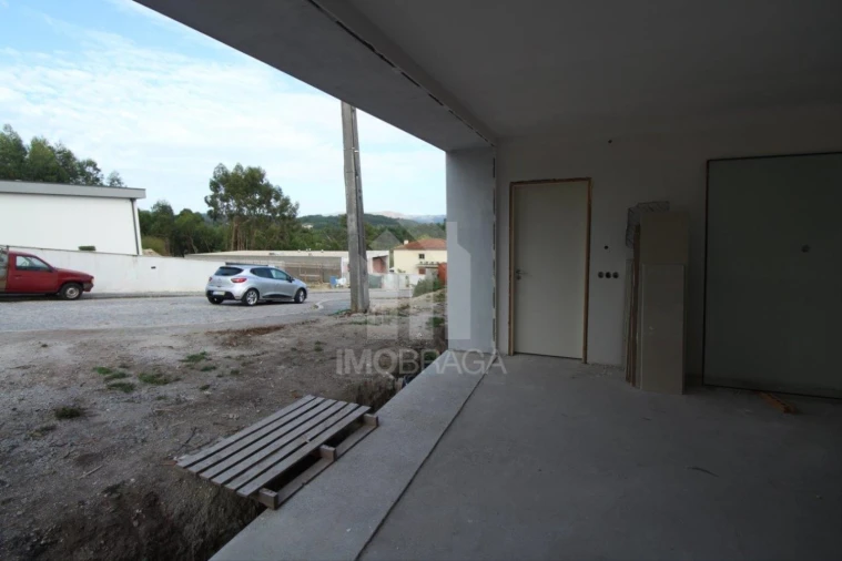 Moradia T3 para Venda em Rendufinho Foto 32