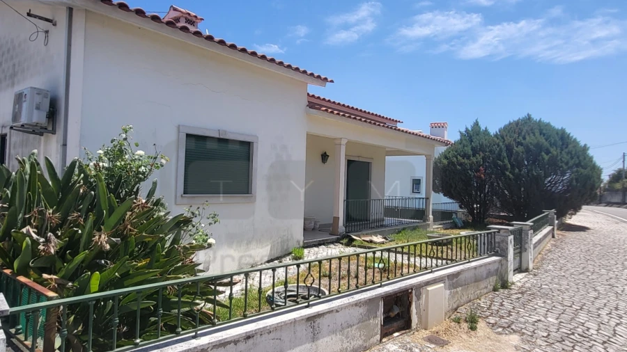Moradia T3 para Venda em Carregueiros