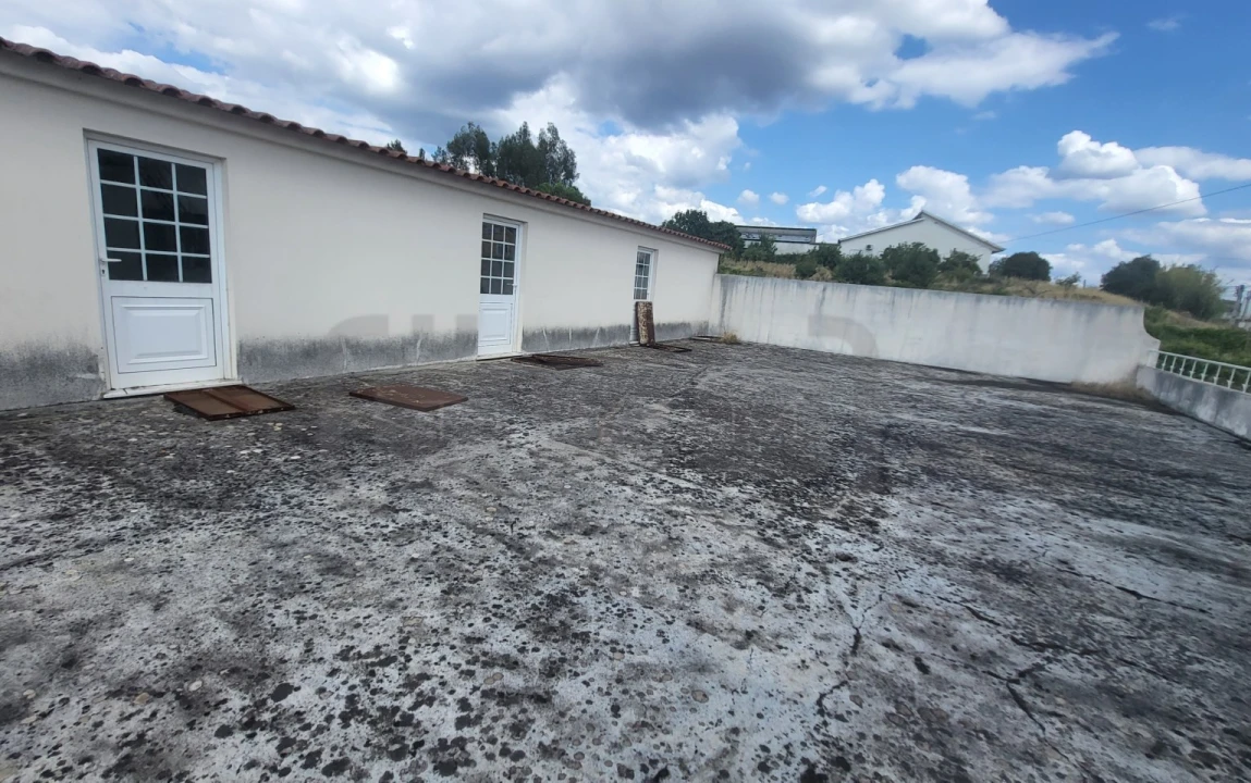 Moradia T4 para Venda em São Pedro de Tomar Foto 18