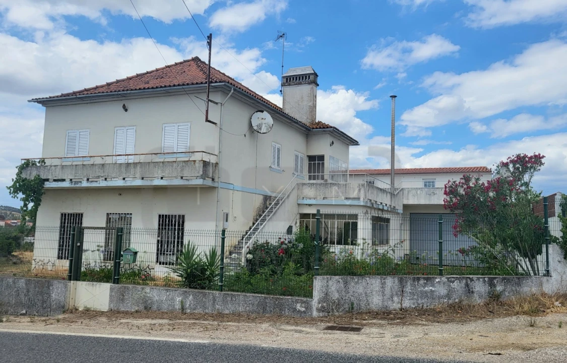 Moradia T4 para Venda em São Pedro de Tomar Foto 29