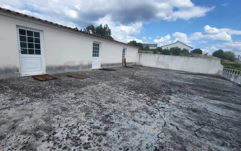 Moradia T4 para Venda em São Pedro de Tomar Foto 18