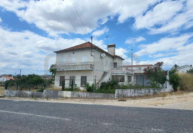 Moradia T4 para Venda em São Pedro de Tomar Foto 28