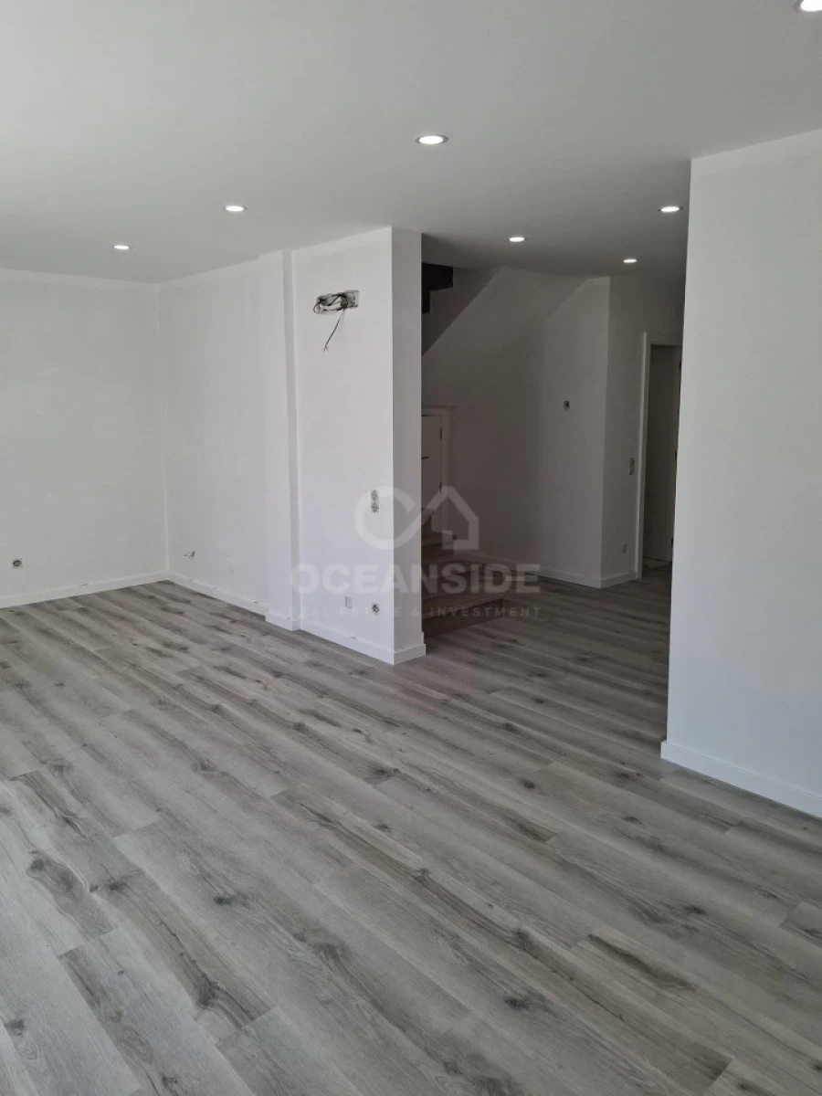 Moradia T3 para Venda em São Domingos de Rana Foto 8