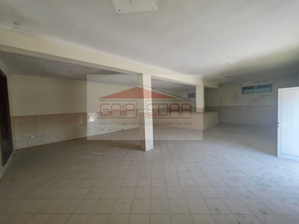 Armazém para Venda em Barrô e Aguada de Baixo Foto 6