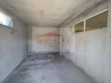 Armazém para Venda em Barrô e Aguada de Baixo