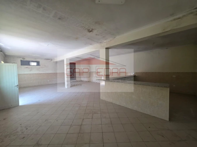Armazém para Venda em Barrô e Aguada de Baixo Foto 8