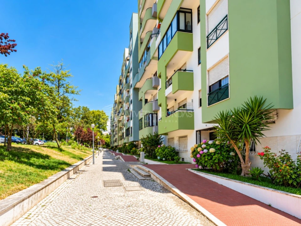 Apartamento T2 para Venda em Almada, Cova da Piedade, Pragal e Cacilhas Foto 34