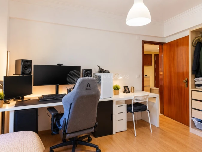 Apartamento T2 para Venda em Almada, Cova da Piedade, Pragal e Cacilhas Foto 24