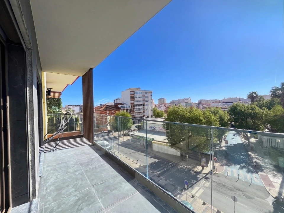 Apartamento T2 para Venda em Costa da Caparica Foto 16