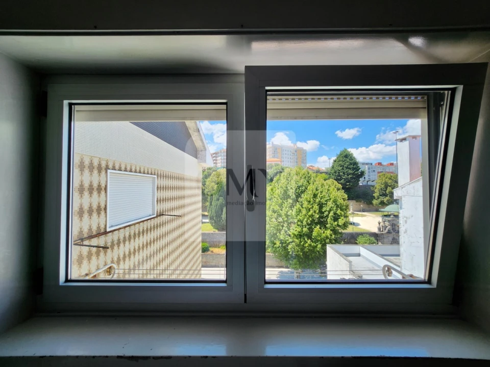 Apartamento T4 para Venda em Nossa Senhora da Conceição, São Pedro e São Dinis Foto 12
