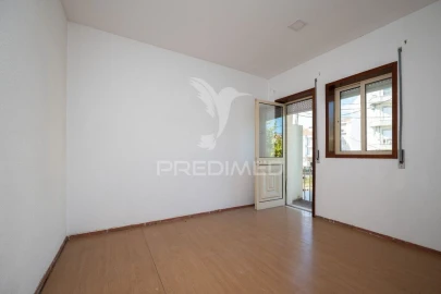 Moradia T2 para Venda em Urgezes