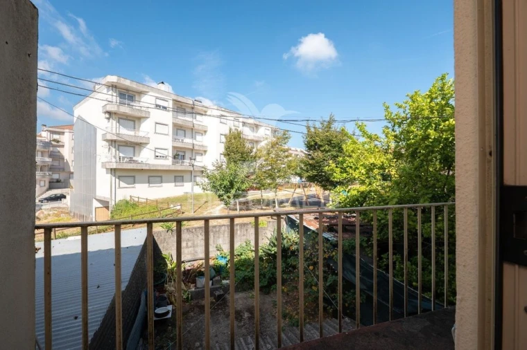 Moradia T2 para Venda em Urgezes Foto 13