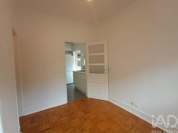 Apartamento T3 para Arrendamento em Campo de Ourique