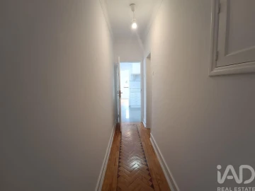 Apartamento T3 para Arrendamento em Campo de Ourique
