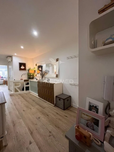 Apartamento T2 para Venda em Campolide
