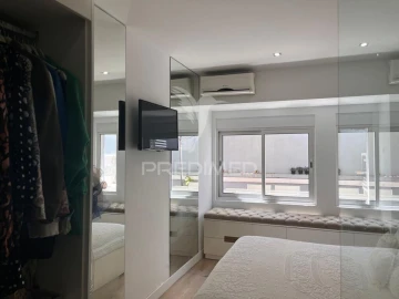 Apartamento T2 para Venda em Campolide