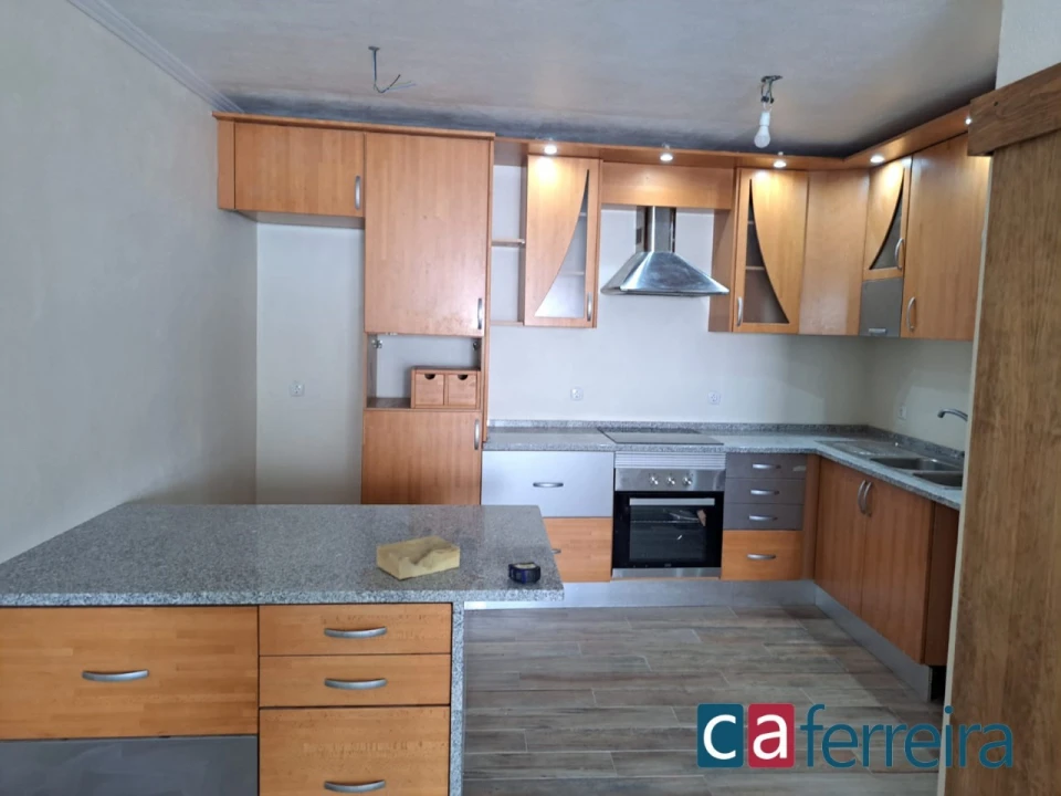 Moradia T3 para Venda em Alcanhões Foto 3