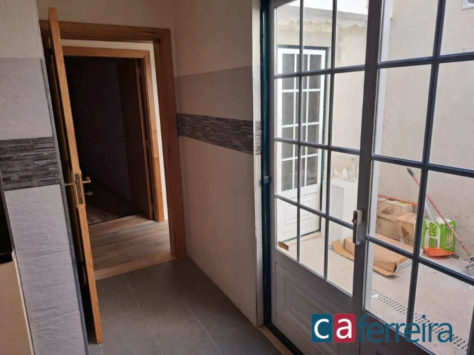 Moradia T3 para Venda em Alcanhões Foto 19
