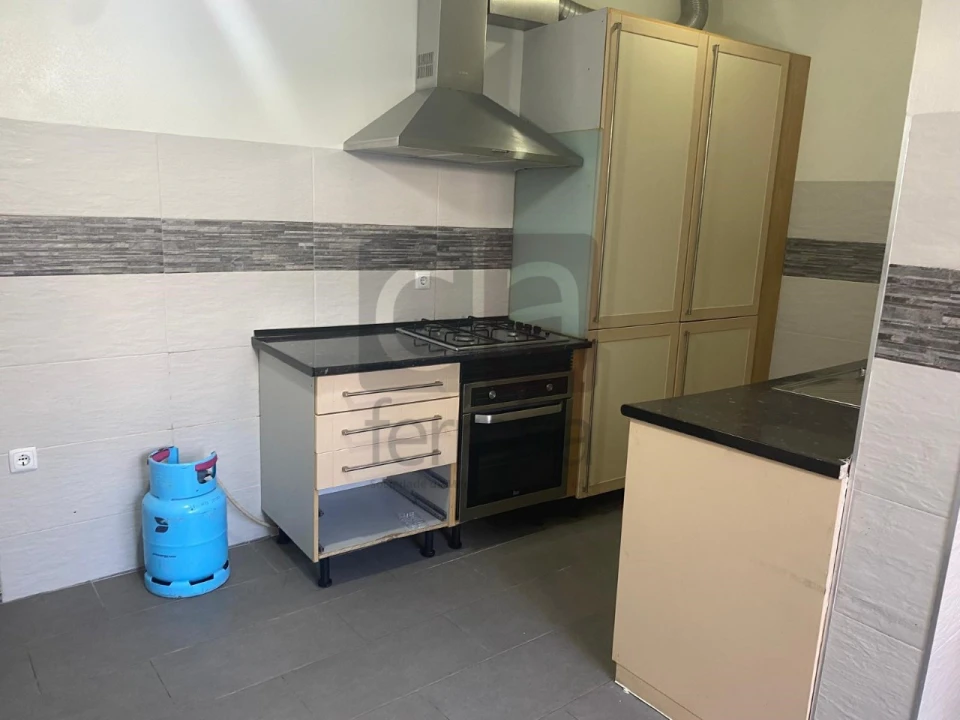 Moradia T3 para Venda em Alcanhões Foto 18
