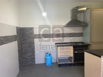 Moradia T3 para Venda em Alcanhões