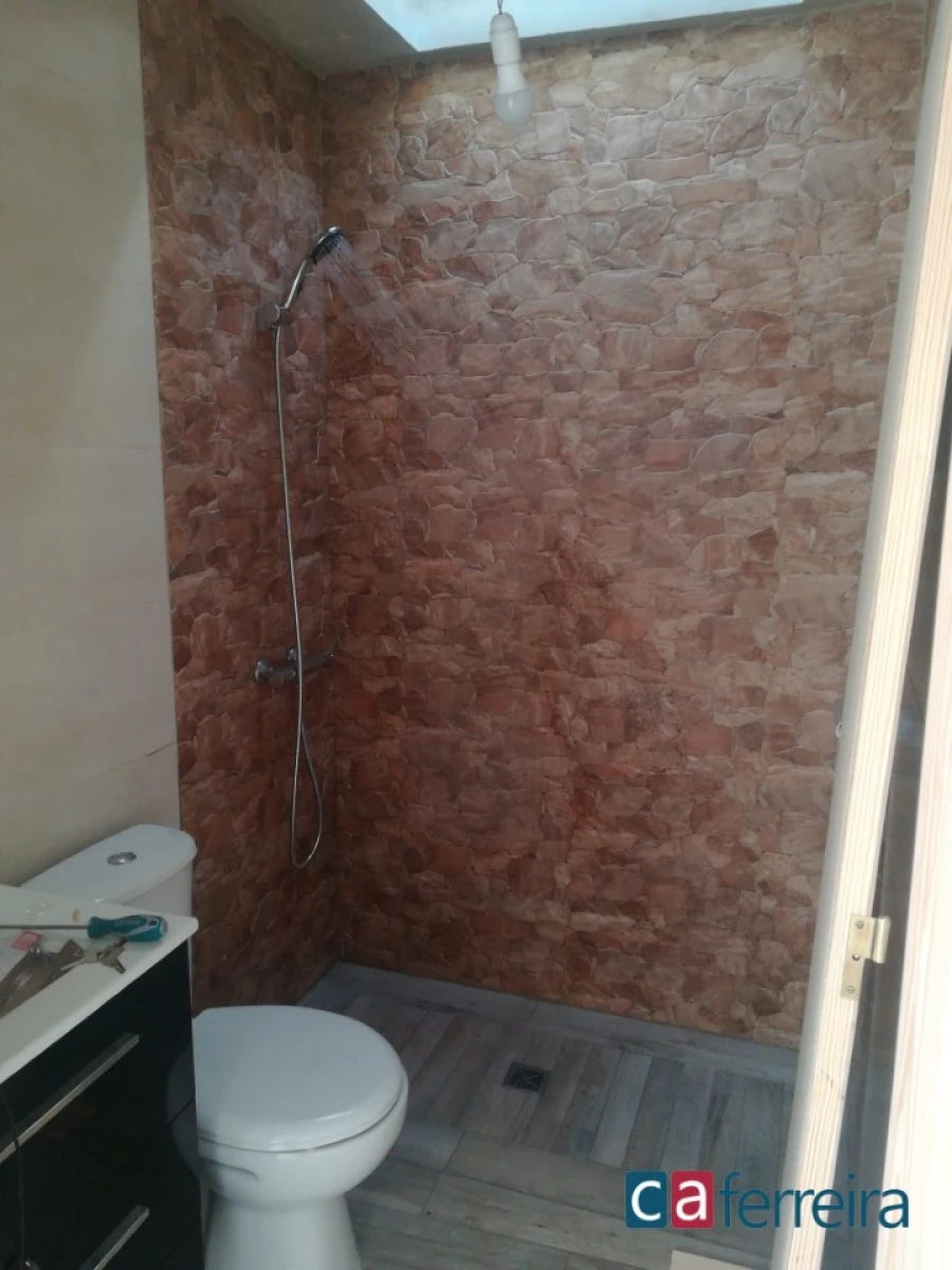 Moradia T3 para Venda em Alcanhões Foto 12