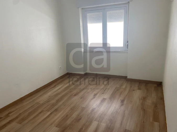 Moradia T3 para Venda em Alcanhões Foto 30