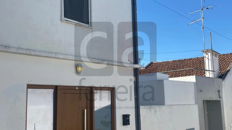 Moradia T3 para Venda em Alcanhões