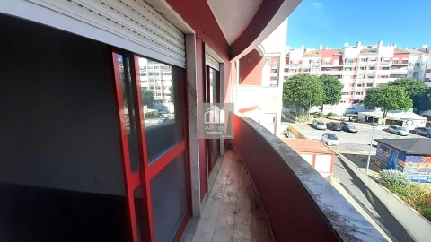 Apartamento T2 para Venda em Algueirão-Mem Martins