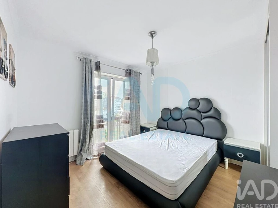 Apartamento T1 para Arrendamento em Paranhos Foto 5