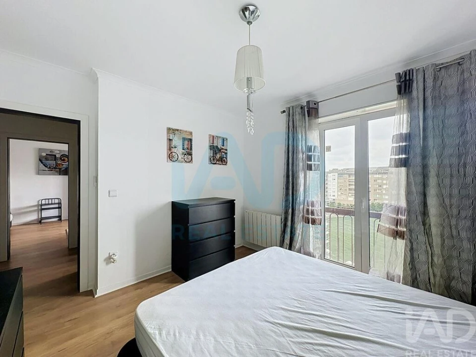 Apartamento T1 para Arrendamento em Paranhos Foto 11