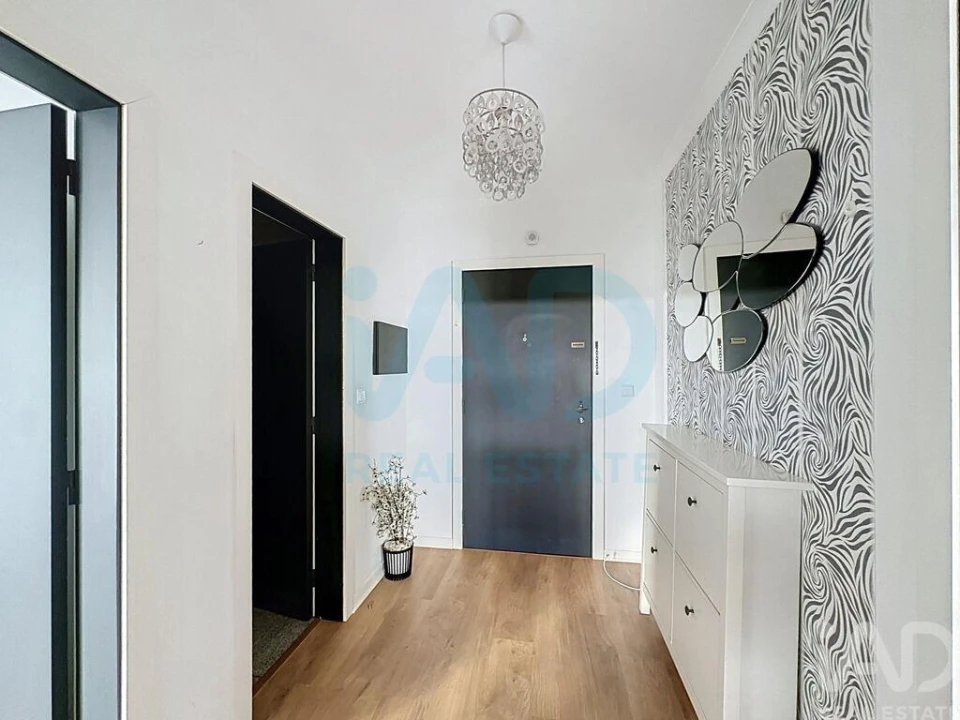 Apartamento T1 para Arrendamento em Paranhos Foto 2