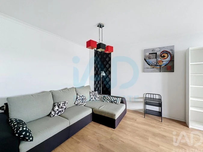 Apartamento T1 para Arrendamento em Paranhos Foto 8