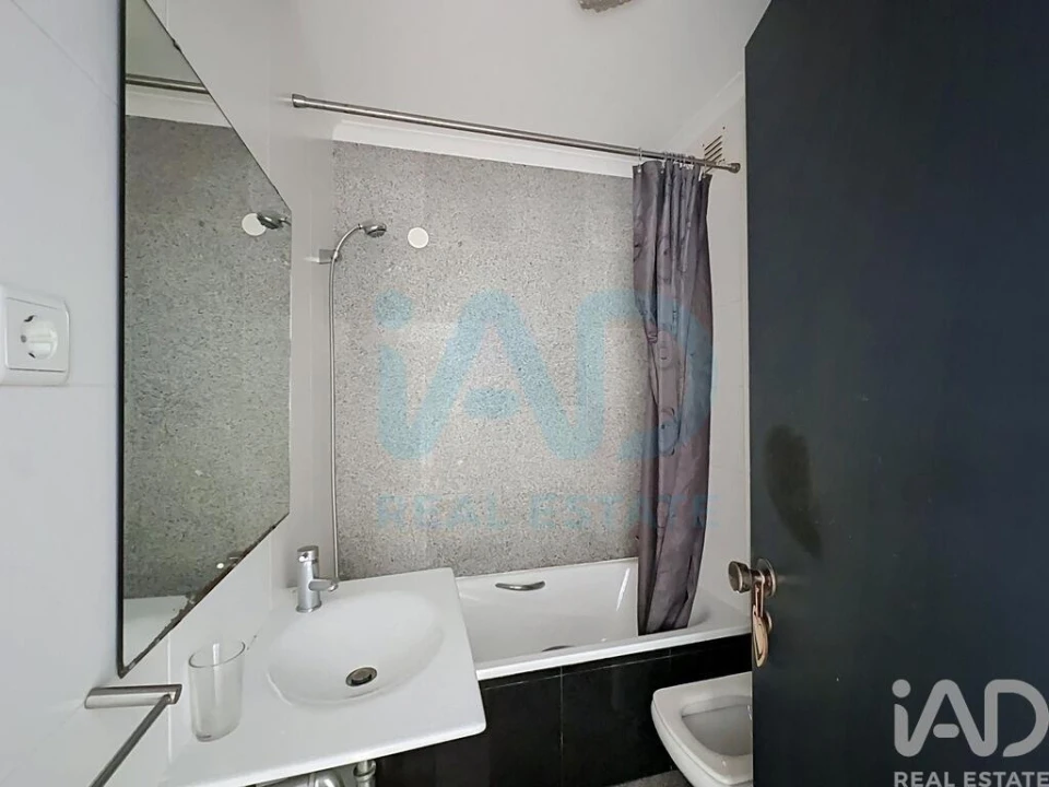 Apartamento T1 para Arrendamento em Paranhos Foto 13