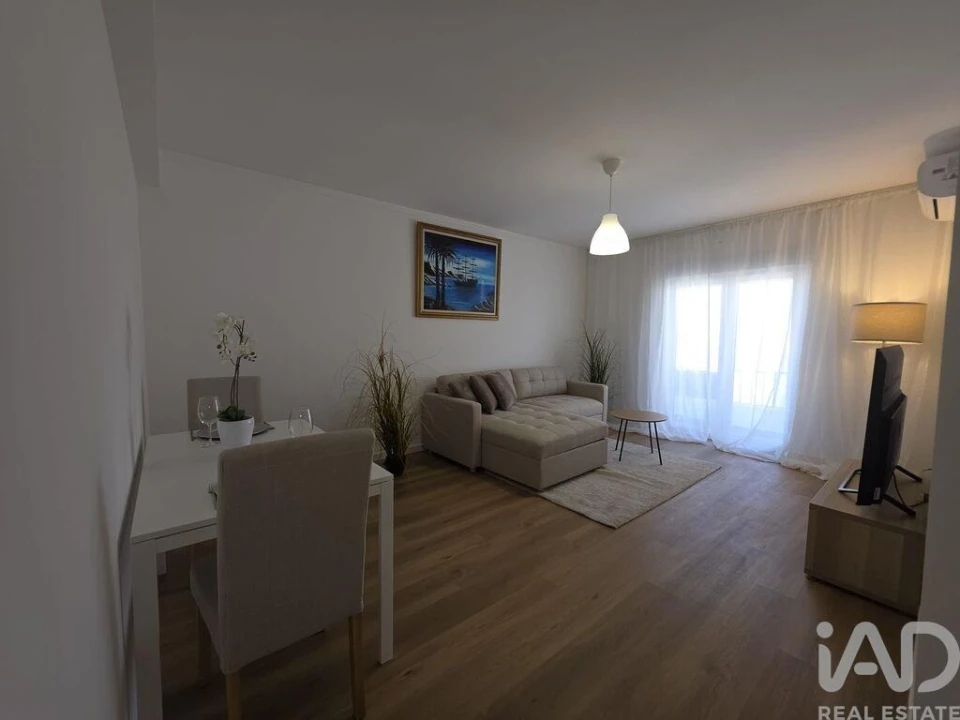 Apartamento T2 para Venda em Olhão Foto 2