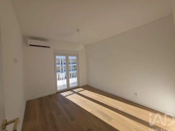 Apartamento T2 para Venda em Olhão