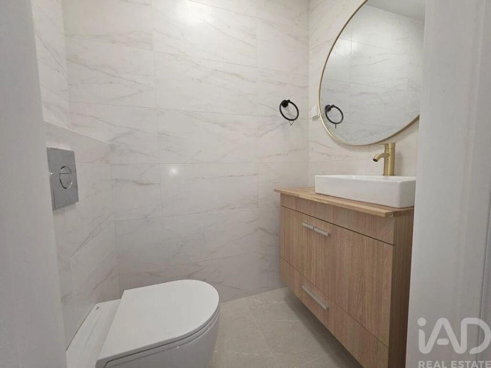 Apartamento T2 para Venda em Olhão Foto 7