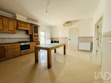 Moradia para Venda em Pataias e Martingança