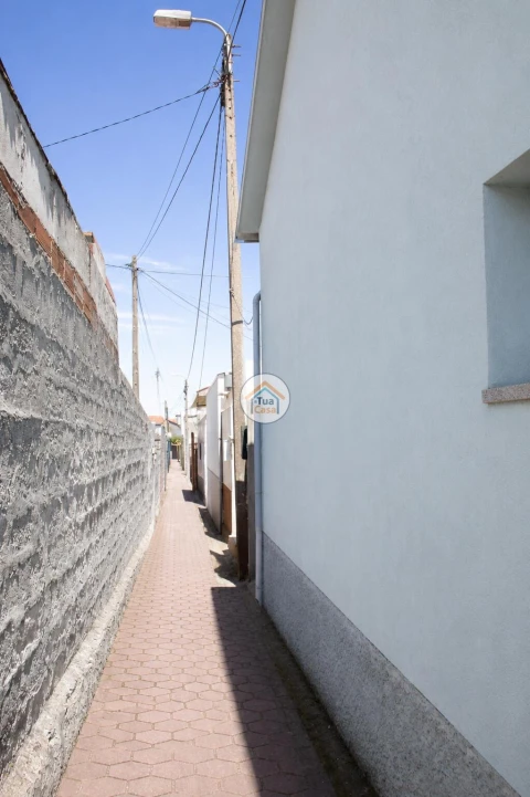 Moradia T7 para Venda em Mafamude e Vilar do Paraíso