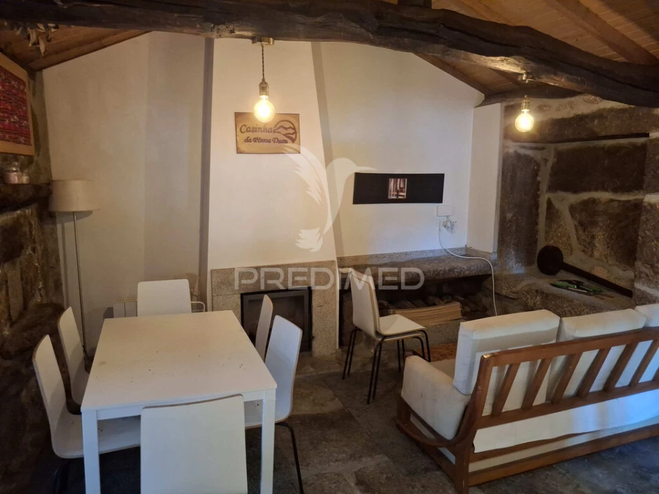 Moradia T2 para Venda em Aboim da Nóbrega e Gondomar Foto 3