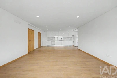 Prédio para Arrendamento em Cinfães