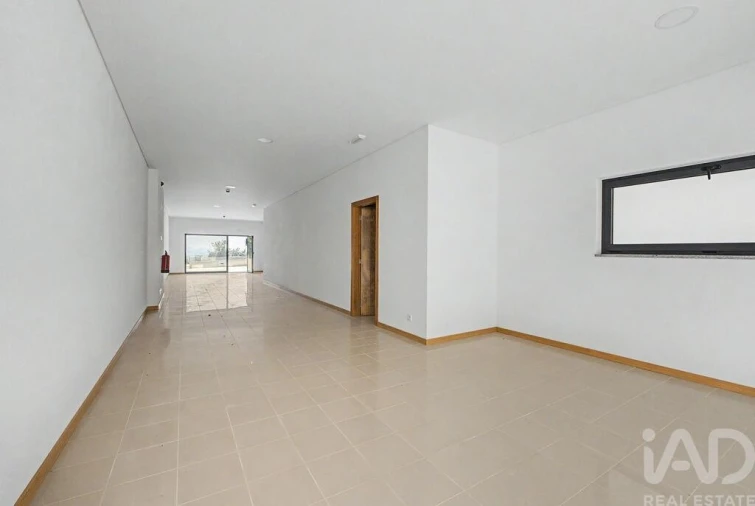 Prédio para Arrendamento em Cinfães Foto 12