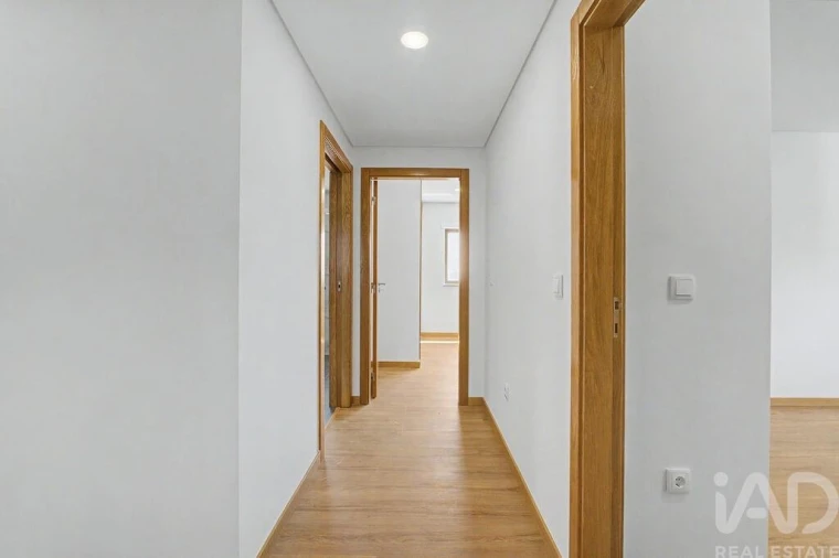 Prédio para Arrendamento em Cinfães Foto 8