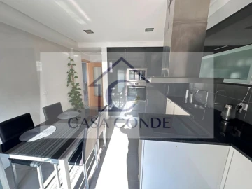 Moradia T4 para Venda em Fernao Ferro