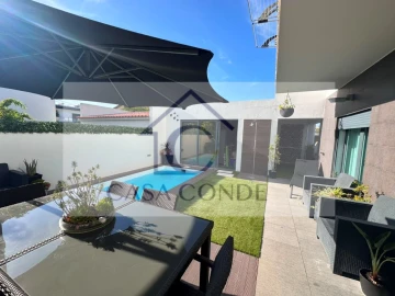 Moradia T4 para Venda em Fernao Ferro