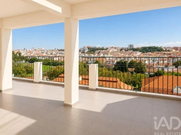 Apartamento T3 para Arrendamento em Arroios