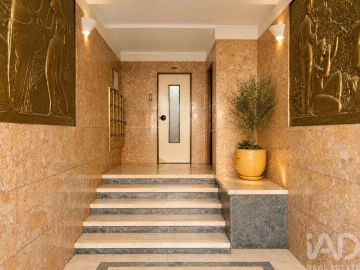 Apartamento T3 para Arrendamento em Arroios